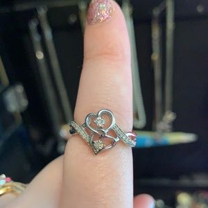Heart diamond ring